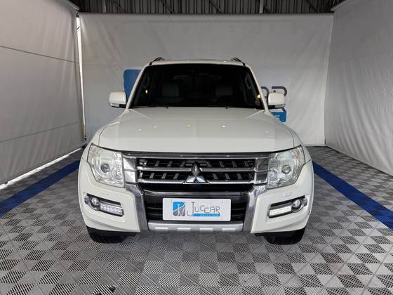 MITSUBISHI PAJERO FULL 3.2 HPE 4X4 16V TURBO INTERCOOLER DIESEL 4P AUTOMÁTICO